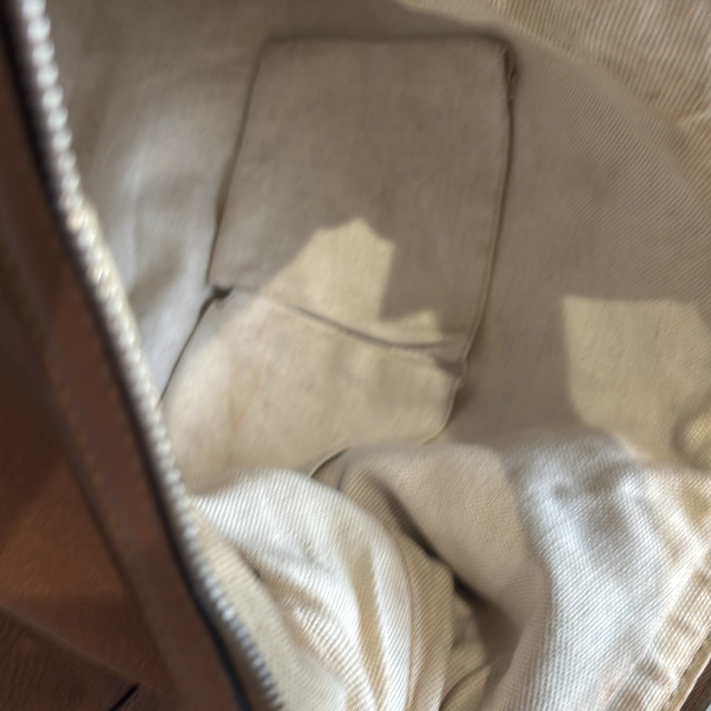 Gucci Tan Leather Hobo Bag - Picture 4 of 16
